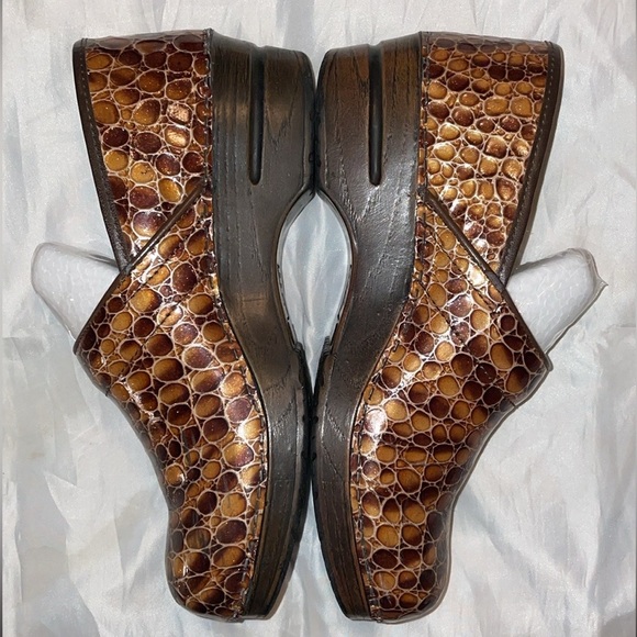 Sanita brown snakeskin print clogs​ - Picture 4 of 6